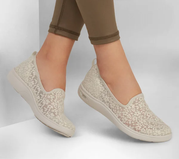 Skechers Arch Fit Uplift - Romantic Natural - Size 8.5