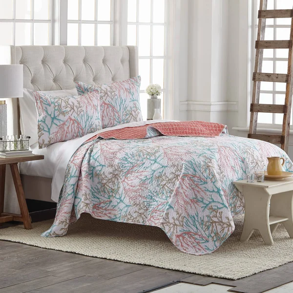 Oceanaire Seafoam King Quilt Set