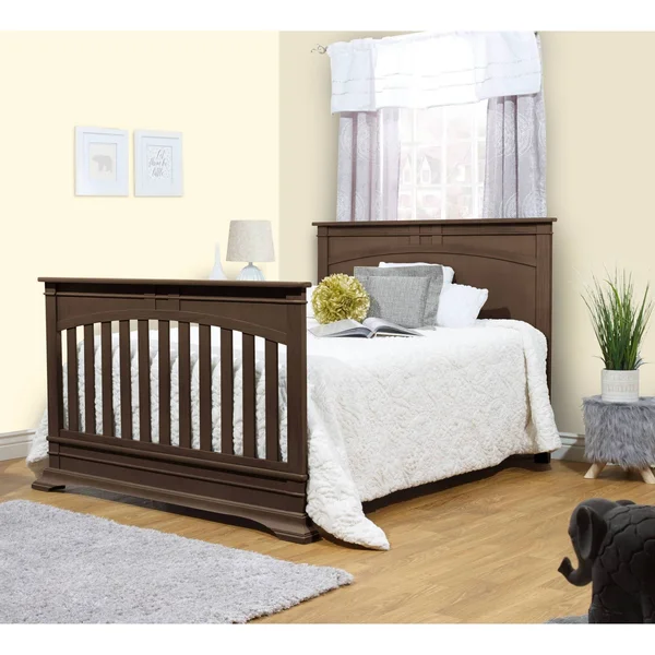 Sorelle Emerson Crib - Chocolate