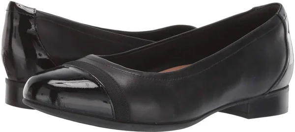 Women's Clarks Un Blush Cap Ballet Flat, Size: 10 Wide, Black