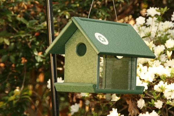 Songbird Essentials SERUBMWF100 Mealworm Feeder