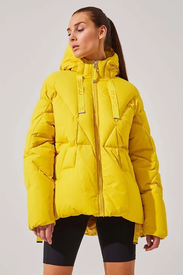 Stratosphere Down Filled Slouchy Puffer Jacket – MPG Sport Primary Yellow, M