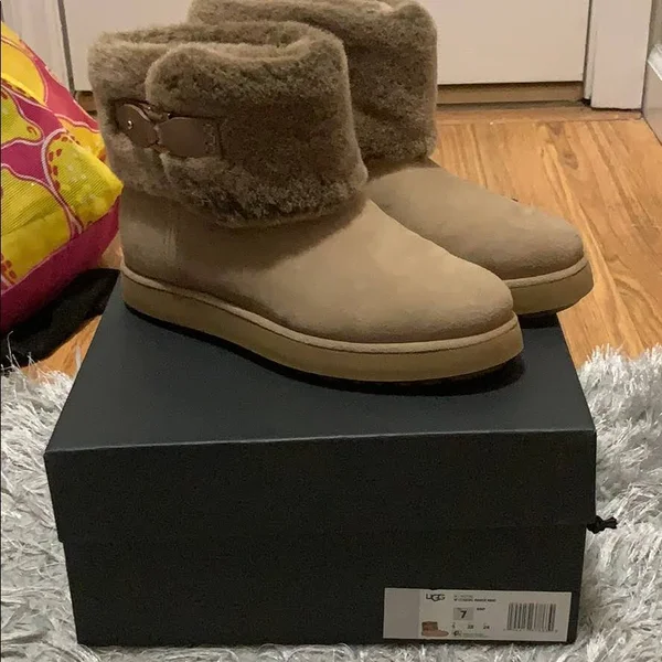 Ugg Women's Classic Berge Mini Suede 1107210 - 7, Amphora
