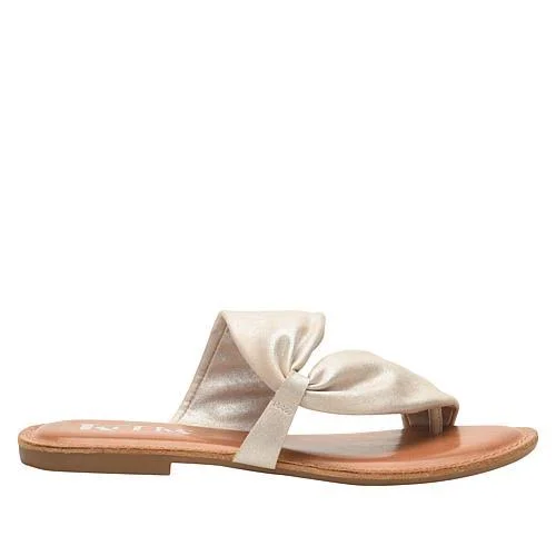 Korks Rachelle Sandal - Women's - Silver Metallic Faux Leather - Flat