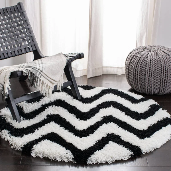 Safavieh 2&-6x22 x 4& Shag Chevron Shag Ivory, Grey Rug