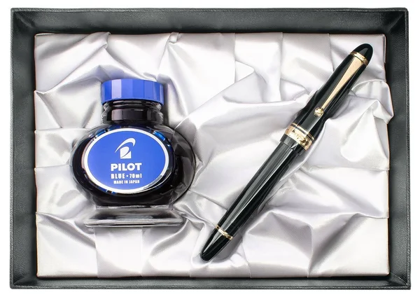 Pilot Custom 823 Amber Fountain Pen - Fine