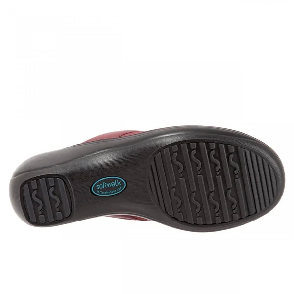 Softwalk Women's Murietta Red Nubuck 7 Narrow (AA)