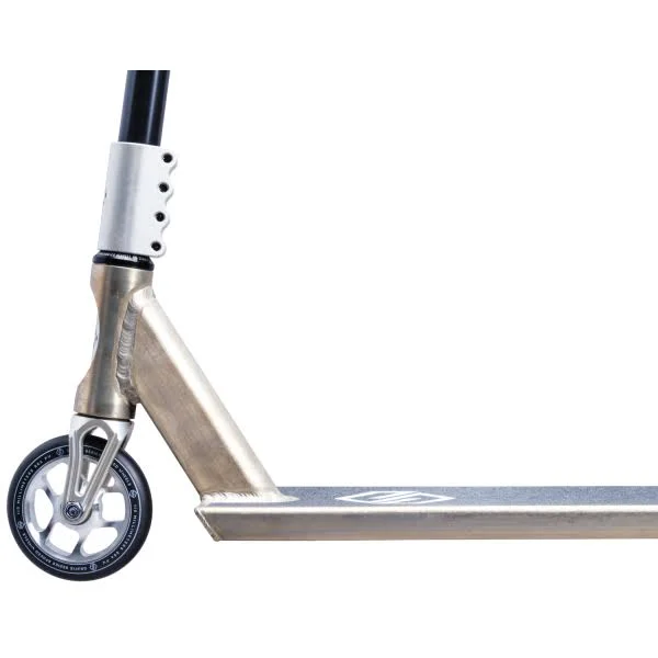 Pro Scooter Striker Gravis (Raw)