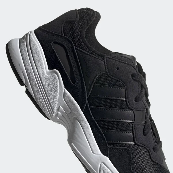 Adidas Mens Black Yung-96 Shoes Size 12