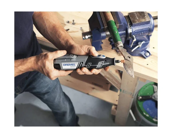 Dremel 8220-1/28 12-Volt Max Cordless Rotary Tool