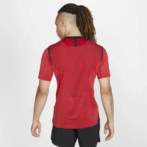 Nike Pro Aeroadapt Men's Short-Sleeve Top in Red, Size: Medium, BV5510-631
