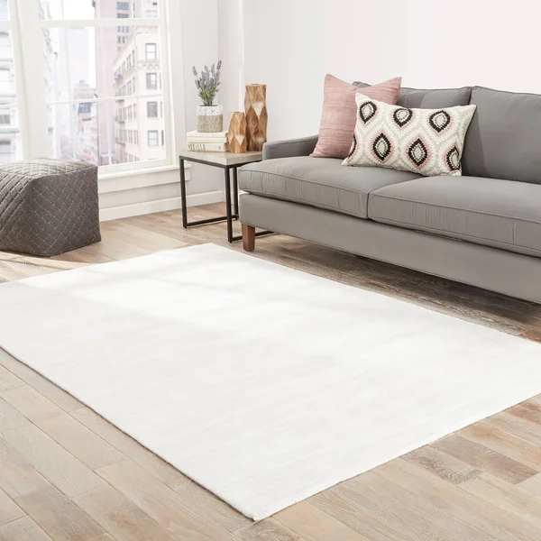 Urban Luxe Lizette Handmade Solid White Area Rug (5& x 8&)