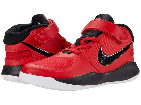 Nike Team Hustle D 9 Flyease Little Kids& Shoe