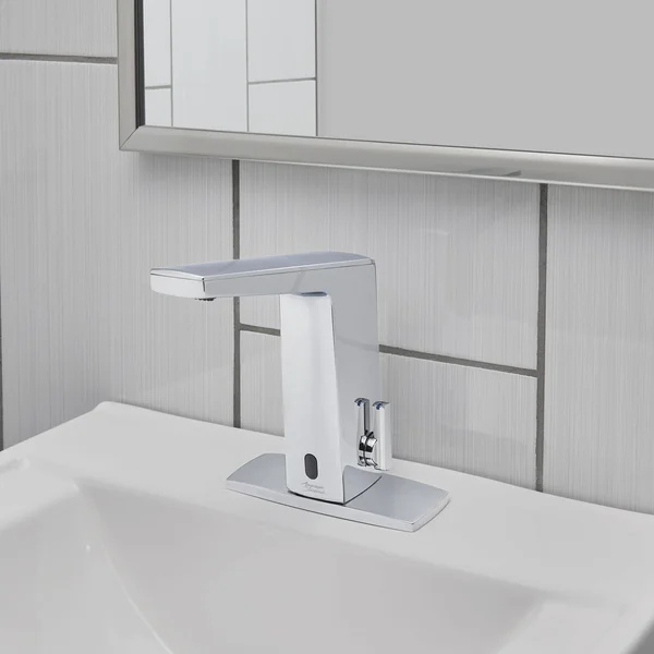 American Standard Paradigm Selectronic Faucet 0.35 GPM Safety Shut-Off in Polished Chrome