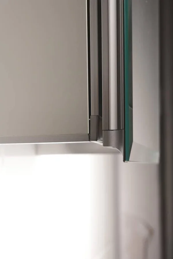 Jacuzzi PD47000 26x22 H x 30x22 W x 5-1/4x22 D Triple Door Medicine Cabinet