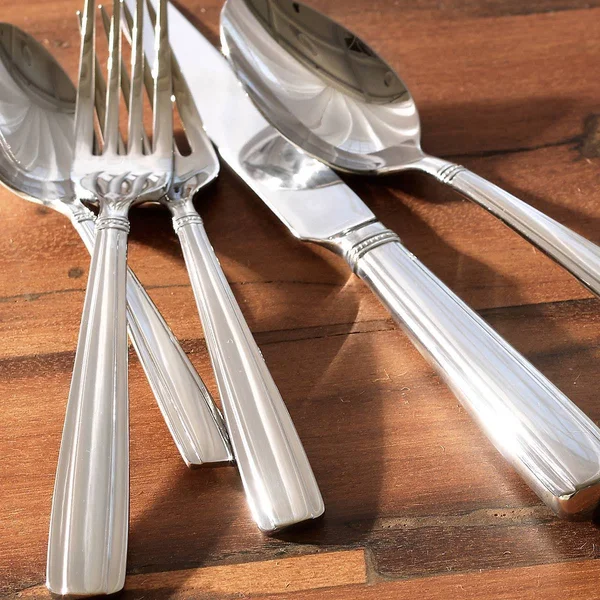 Reed & Barton Crescendo II 65-Piece Flatware Set