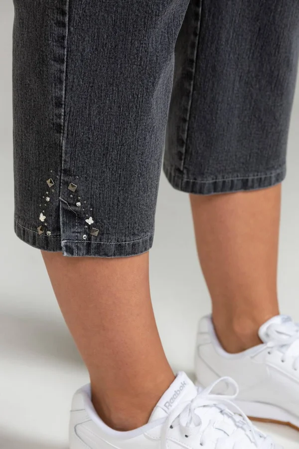 Plus Size Mony Denim Stretch Capri Pants