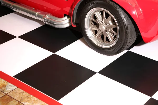 G-Floor 5' x 10' Imaged Parking Mat (Checkerboard with Red Border)
