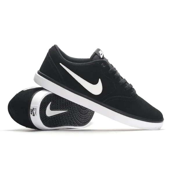 Nike Men's SB Check Solar Skate Shoe, Black