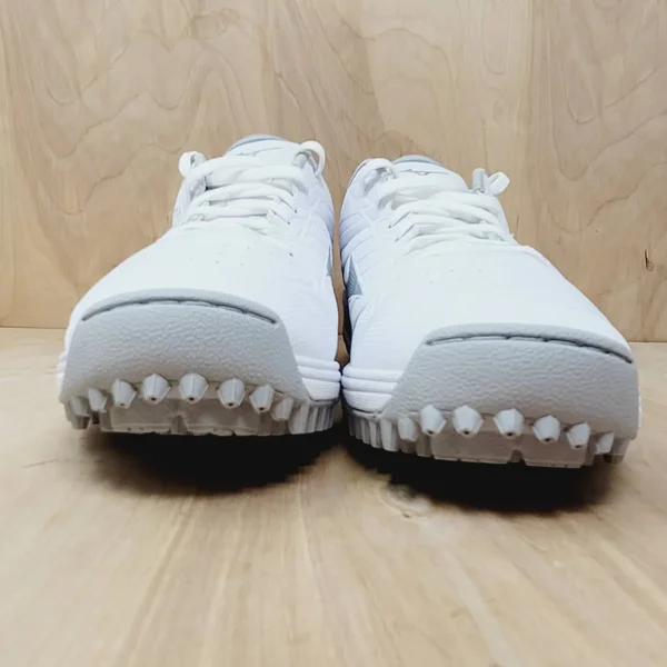 Mizuno - Ambition Men's All Surface Low Turf Shoe - White, Size 11
