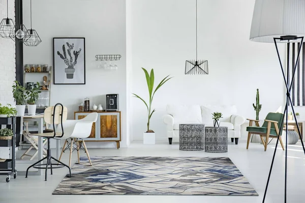 3&3x22 x 4&11x22 Polypropylene Grey-Navy Area Rug