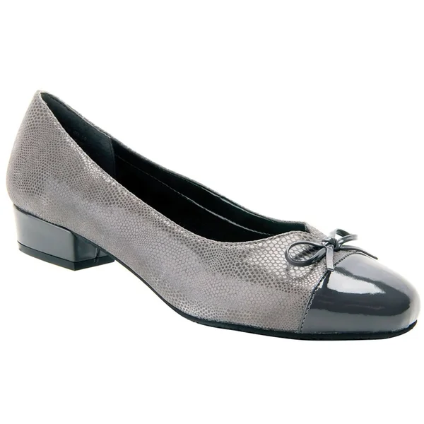 Women's Ros Hommerson Tawnie Pump - Size: 8, Grey