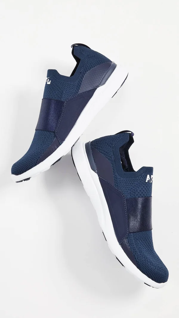 APL Women's Techloom Bliss Navy/White Shoes in Size 7.5 - Athletic Propulsion Labs