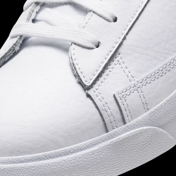Men's Nike Blazer Low Leather Sneaker, Size 7 M - White