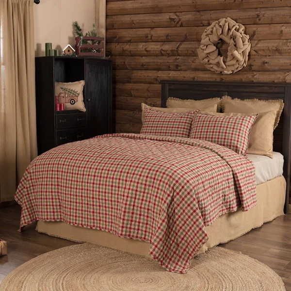 Jonathan Plaid Quilt - Queen