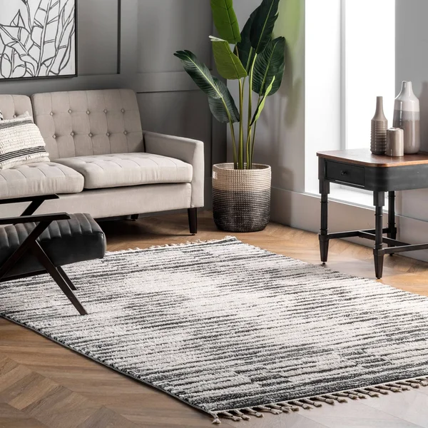 nuLOOM Beige Faded Abstract Tassel-Trim Seren Rug 5'x8'