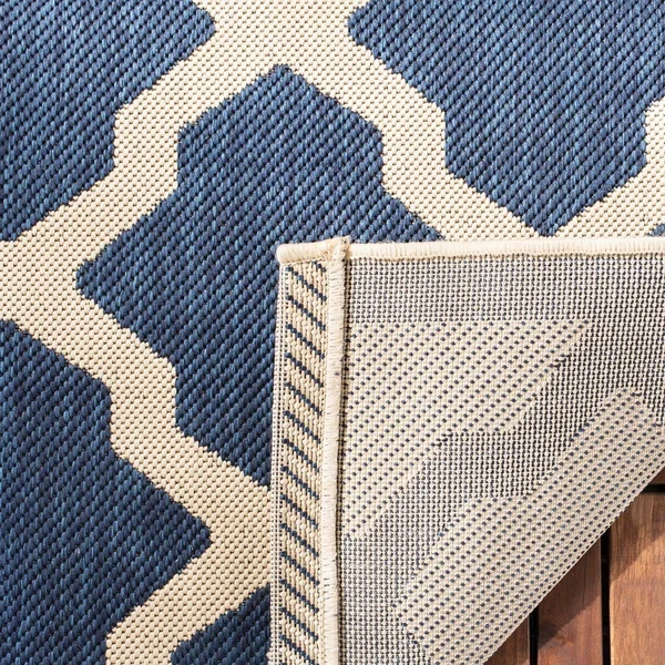 Safavieh Courtyard Navy & Beige 2&-3x22 x 14& Indoor/Outdoor Rug