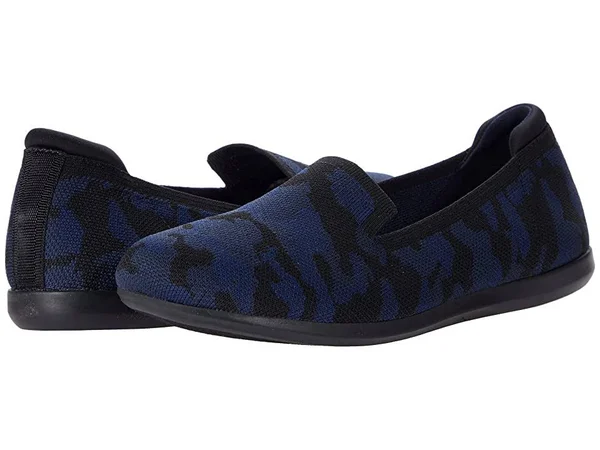 Women's Clarks Carly Dream Navy Camo Navy Camo - 7.5, M