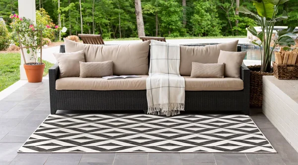 Jill Zarin Outdoor Napa 7&10x22 x 10& Area Rug - Charcoal