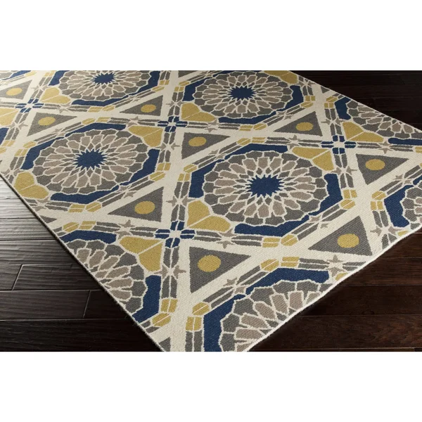 Hand-Knotted Catalina Medallion Pattern Wool Area Rug (5' x 8') Silver