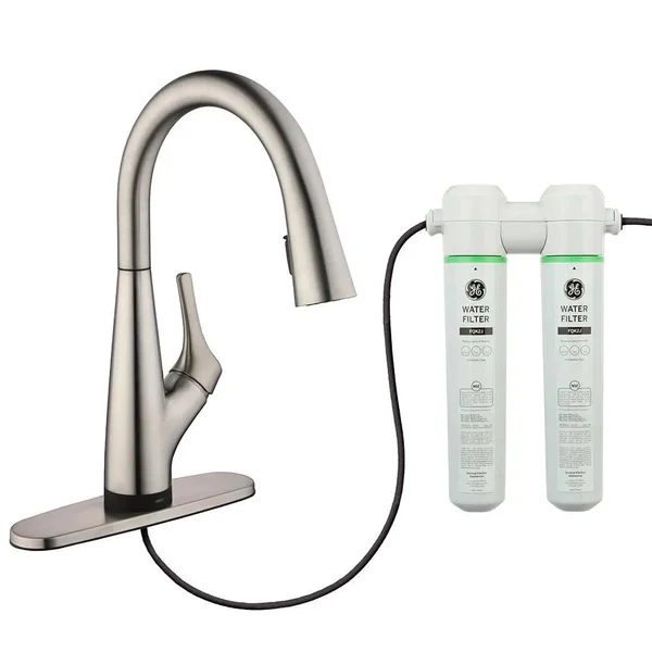 Glacier Bay Eagleton Sinlge-Handle Pull-Down Sprayer Kitchen Faucet with Water Filter in Stainless Steel, Silver