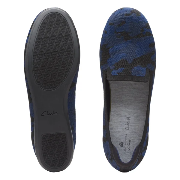 Women's Clarks Carly Dream Navy Camo Navy Camo - 7.5, M