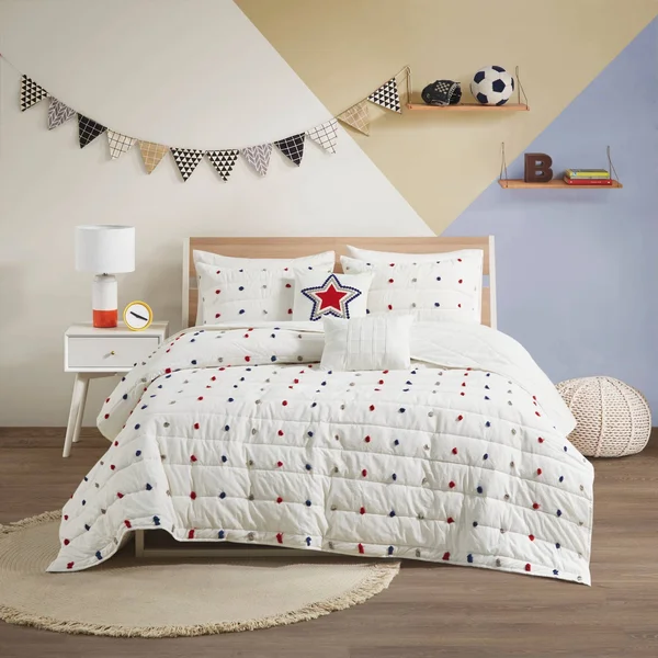 Urban Habitat Kids Callie Cotton Jacquard Pom Pom Coverlet Set - Full/Queen UHK13-0151