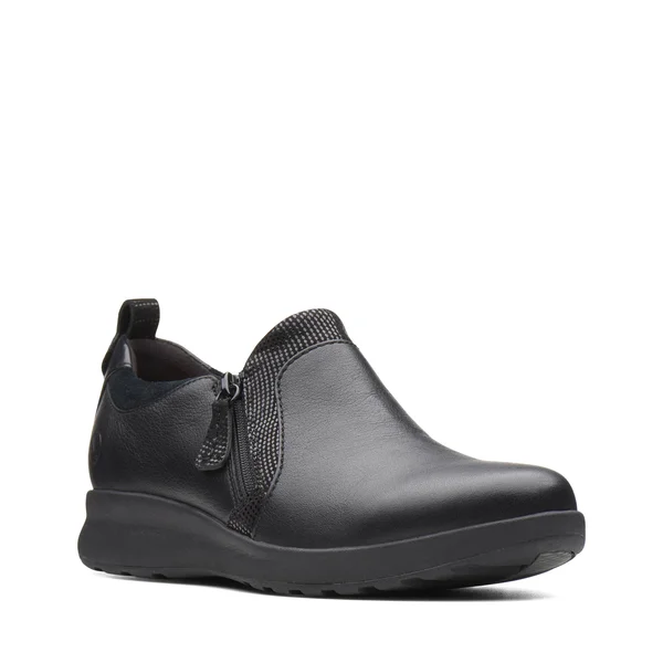 Clarks Un Adorn Zip 9.5 Women's Black