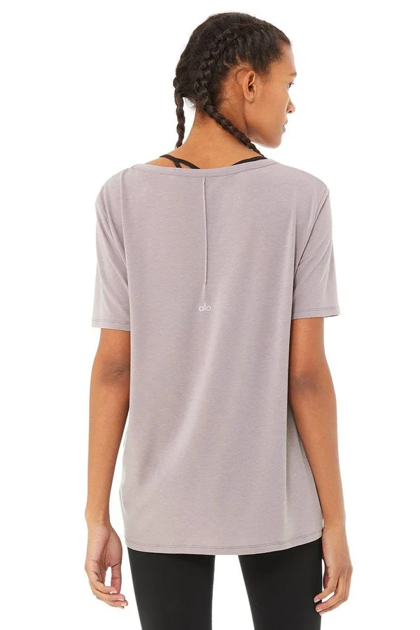 Motion Short Sleeve Top in Lavender Smoke - Size: Small, Alo Yoga