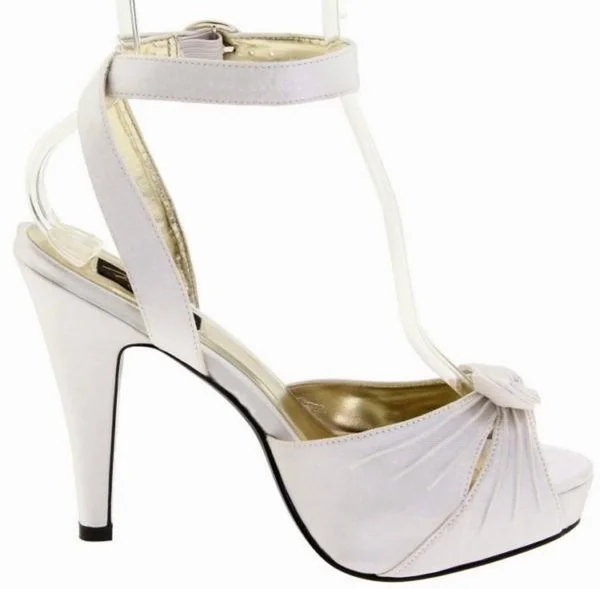 Pin Up Couture BETTIE-04 - 4 1/2 inch Retro Satin Sandal - Ivory 9