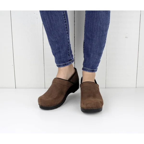 Sanita Professional Oil (Antique Brown Oil) Women's Clog Shoes