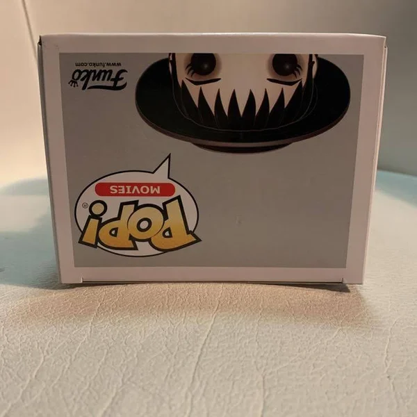 Pop! Movies #642: Beetlejuice: Lydia Deetz (with Handbook) Box Lunch