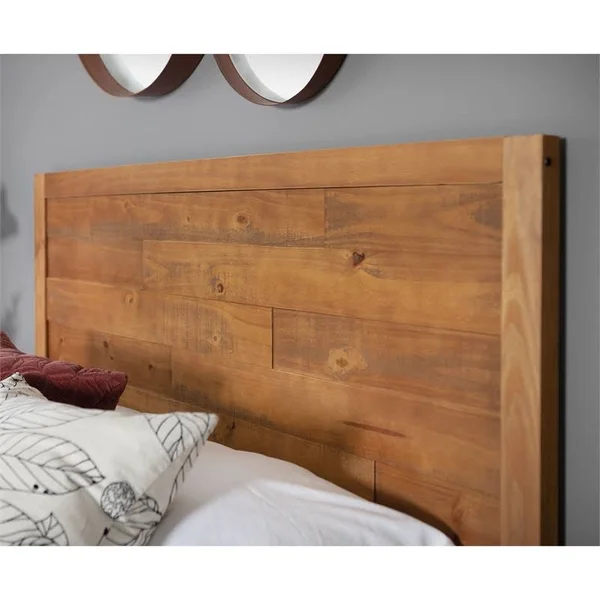 Pemberly Row Queen Platform Bed in Caramel