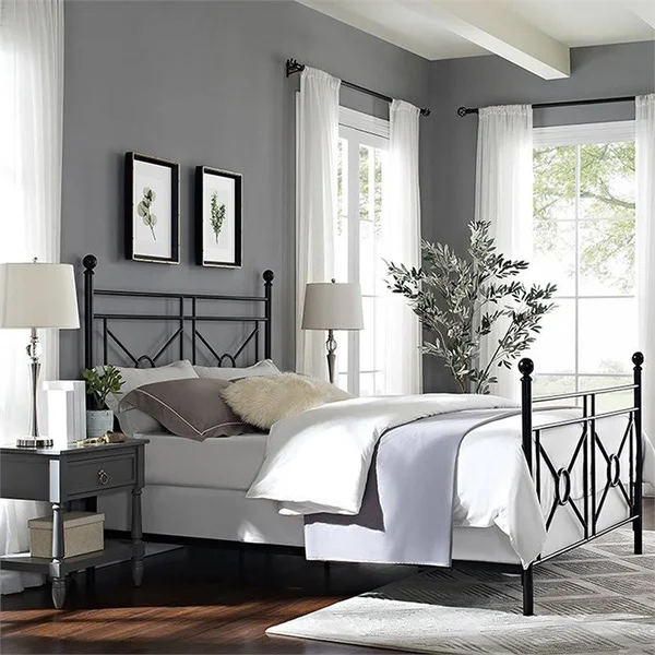 Pemberly Row King Metal Poster Bed in Black - PR-4753-1909666