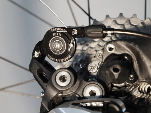 Wolf Tooth Components Tanpan 10 Speed Conversion