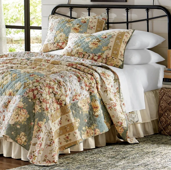 Josephine Oversized Quilt - Polyester/Cotton, Ivory, King (108x22 W x 96x22 L)