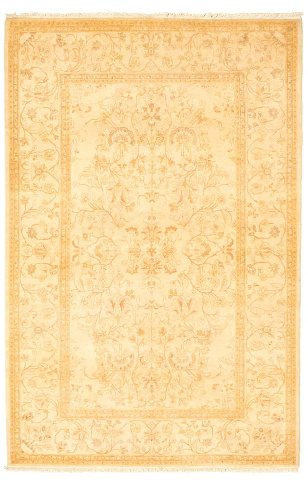Hand-Knotted Pako Persian 18/20 Beige Wool Rug 4&2x22 x 6&5x22