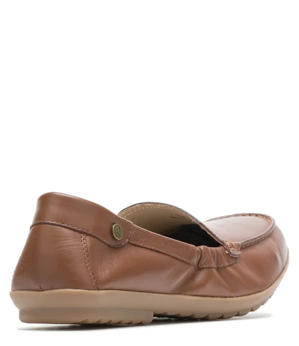Women's Hush Puppies Aidi Mocc Slip-On Dachshund Leather - in Size 11