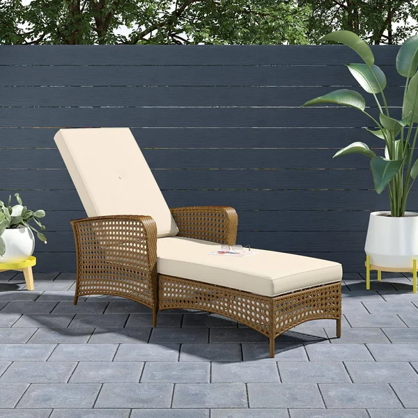 Wicker Chaise Lounge Patio Chair