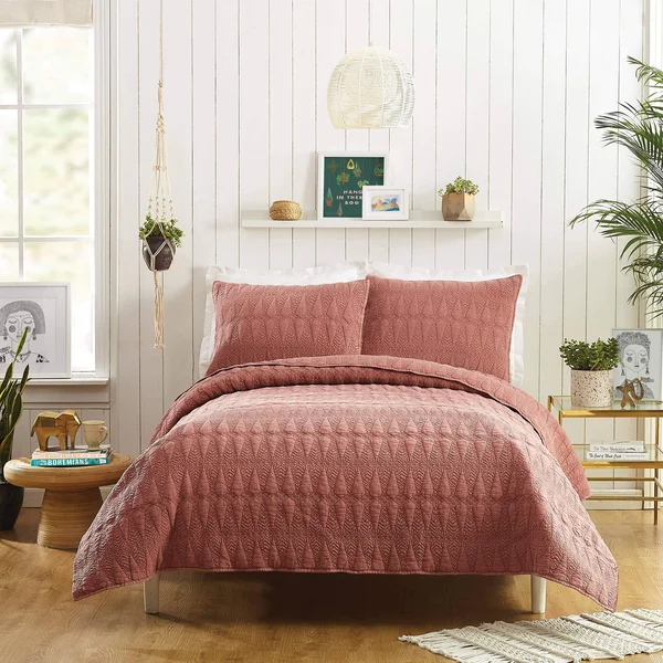 Makers Collective Kahelo King 3-Piece Quilt Set
